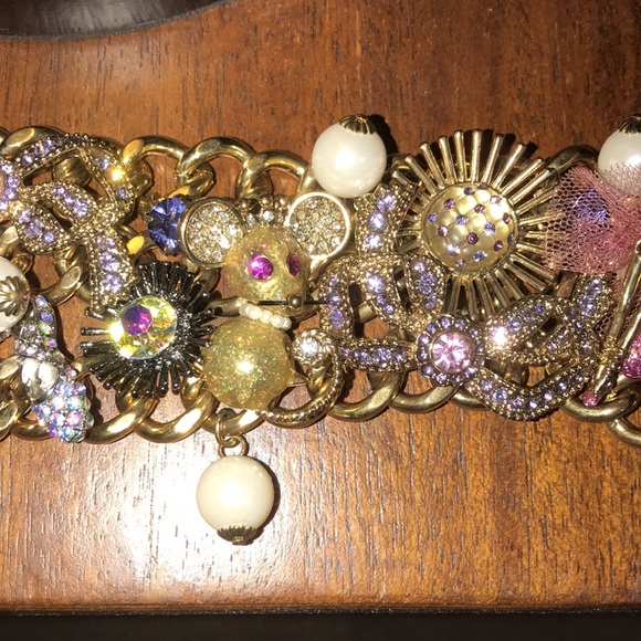 Betsey Johnson nutcracker charm bracelet New - Picture 8 of 15